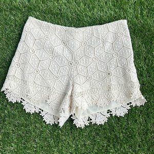 Dolce Vita Cream Lace Shorts